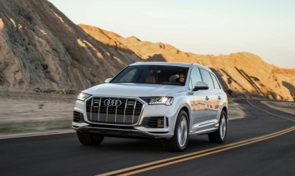 Sao hộp bộ điều khiển động cơ và amply xe Audi Q7 rất hay bị vô nước các bác nhỉ?